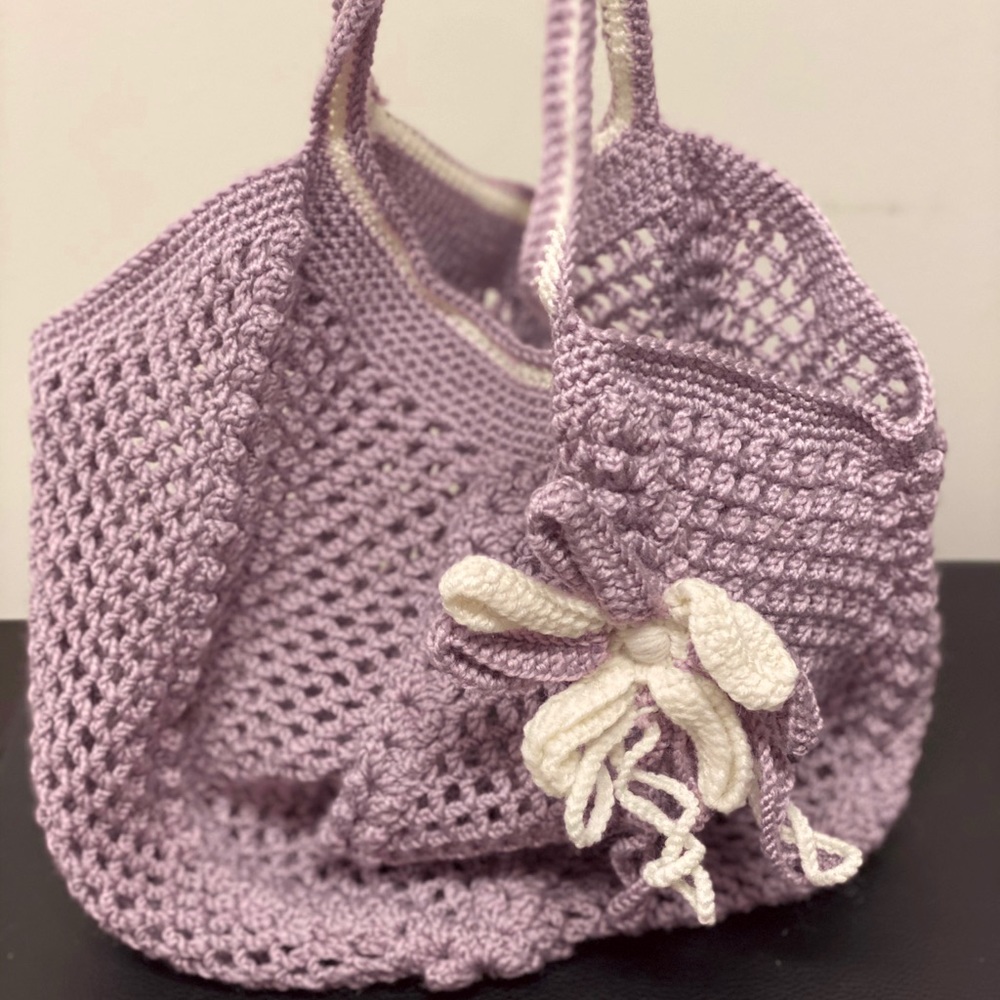 Shoulder knitted purple bag